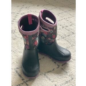 Girl’s Bogs winter boots